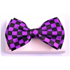Papillon or bow tie: ska, stage or dandy. Purple and black